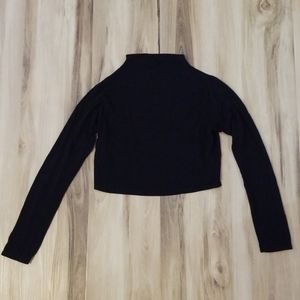 Long sleeve mock neck crop top